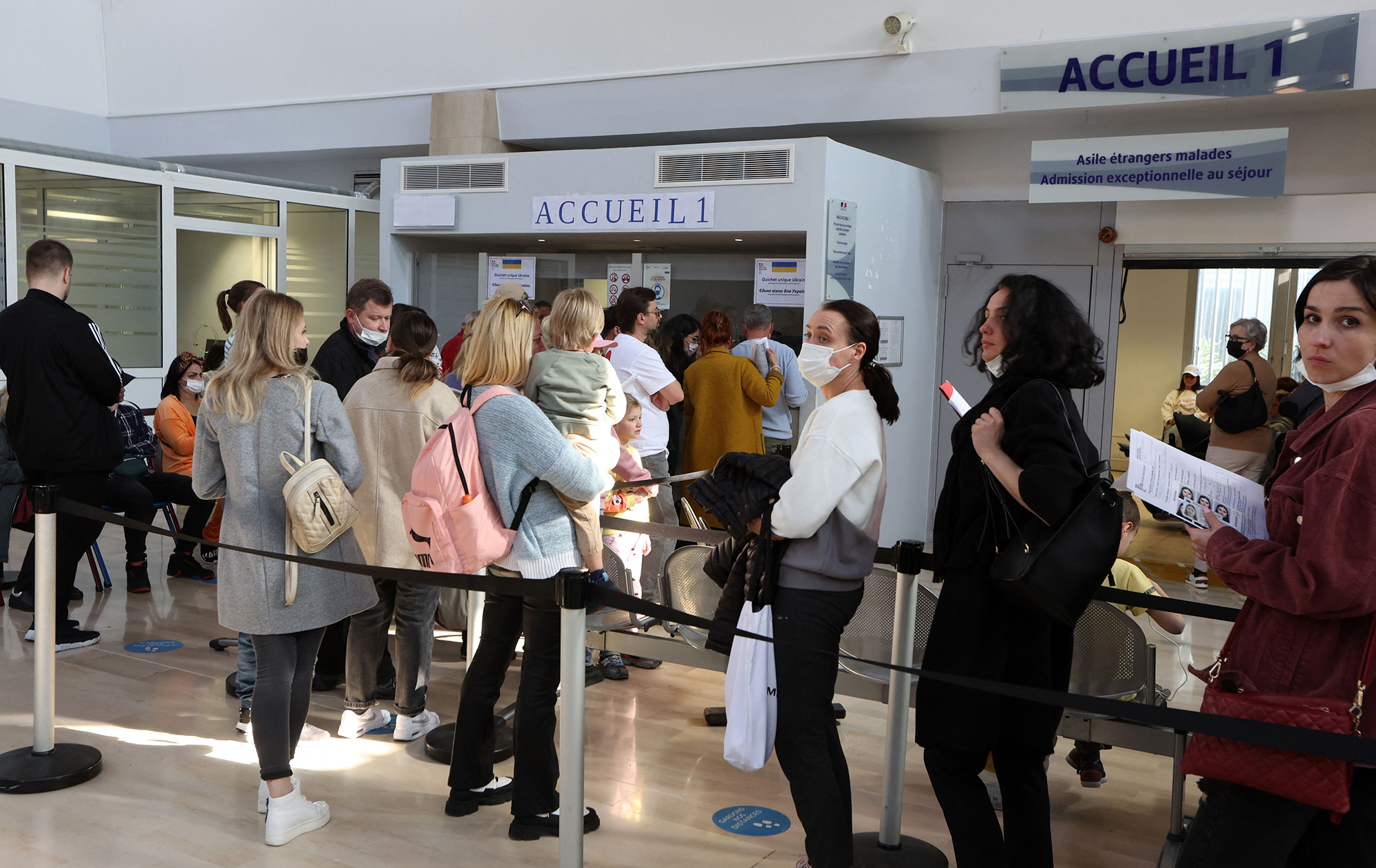 Не автоматично. В яких країнах потрібно продовжувати тимчасовий захист